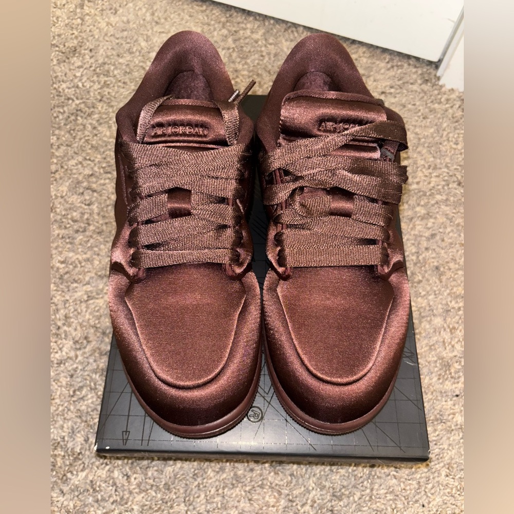 Sz. 9.5 Women’s Air Jordan 1 Low MM (Method of Make) 'Satin Earth' with box. - Picture 2 of 6